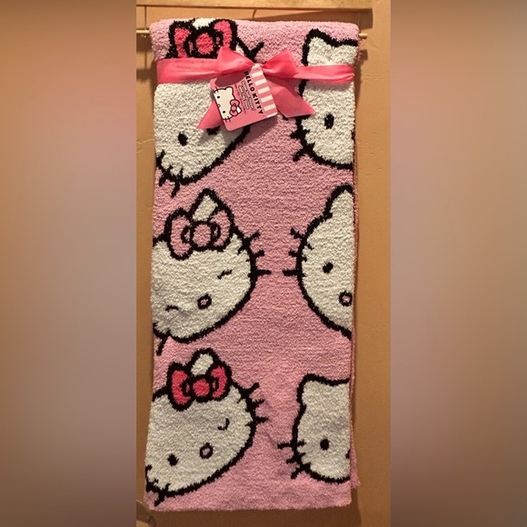 HELLO KITTY Large Pink & White Pretty Faces Knit Throw Made By Sanrio. NWTS - Picture 5 of 5